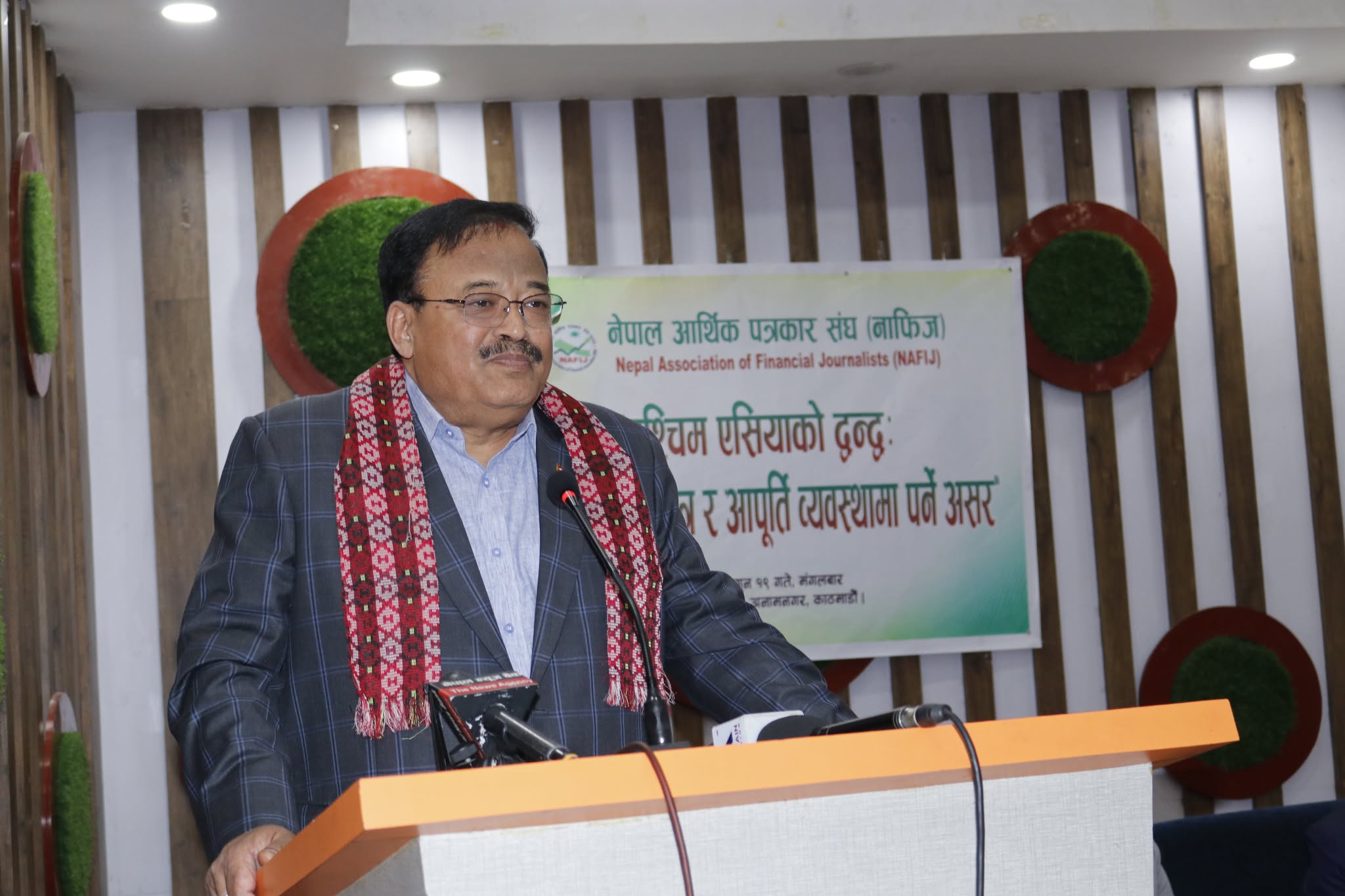 मध्य पुर्ब द्वन्द्वको घटनाबाट आत्मनिर्भरताको बाटो अपनाउन नेपालले सिक्नुपर्छः वाणिज्य विद् रवि शंकर
